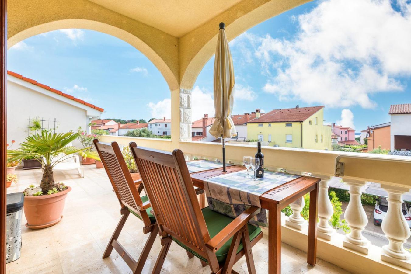 Villa Nada In Fazana - Near The Beach Экстерьер фото