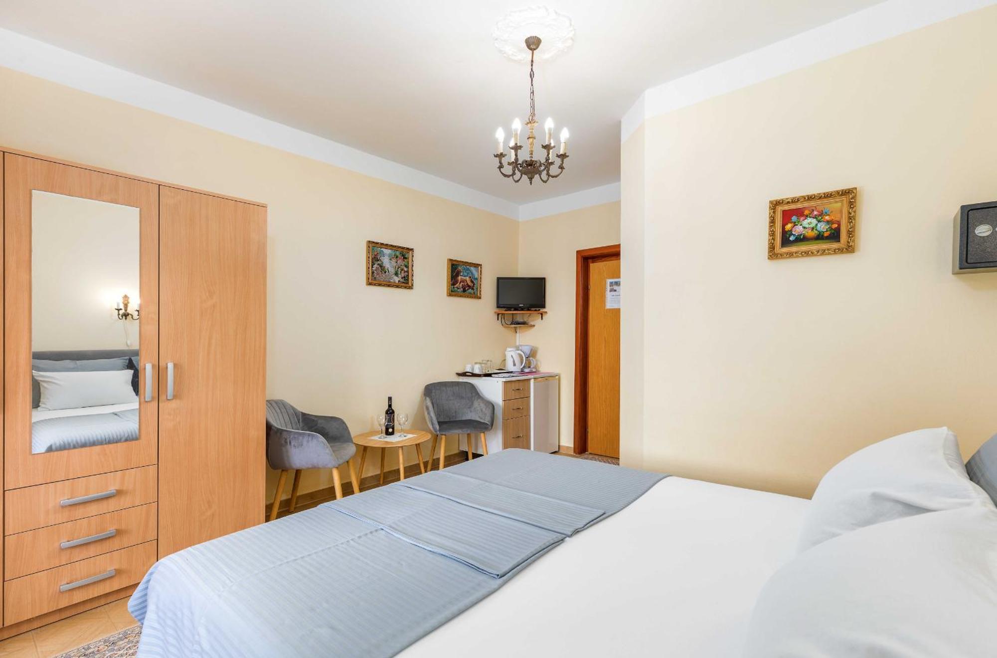 Villa Nada In Fazana - Near The Beach Экстерьер фото