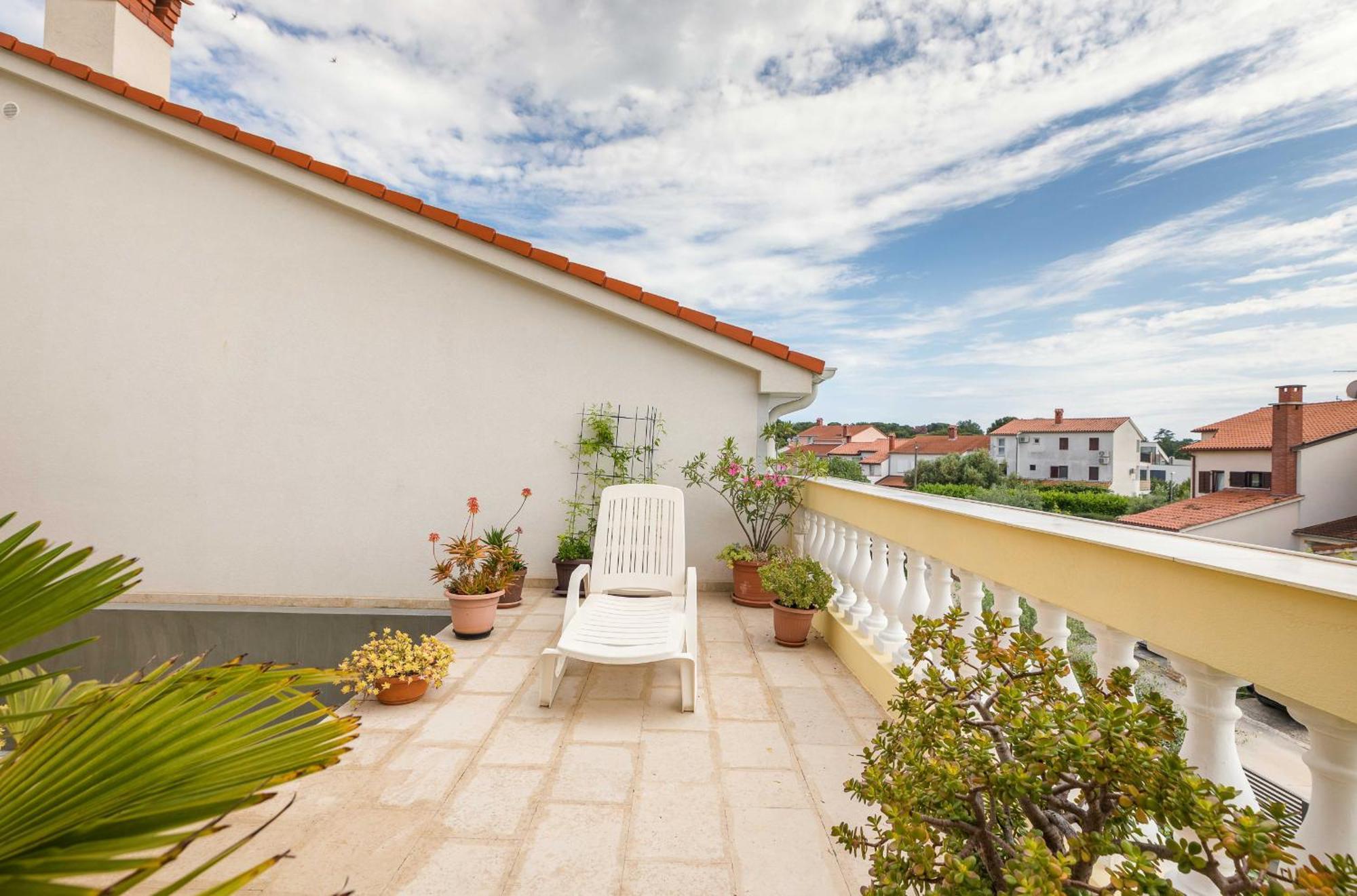 Villa Nada In Fazana - Near The Beach Экстерьер фото